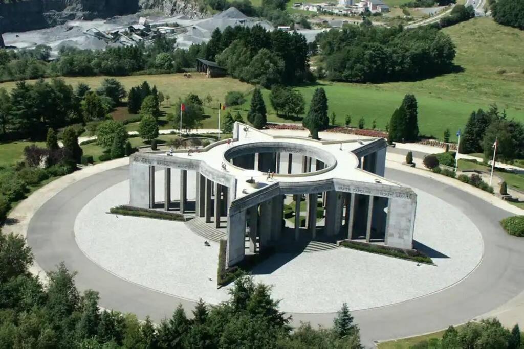 Les Maulau'X Villa Sberchamps Екстериор снимка