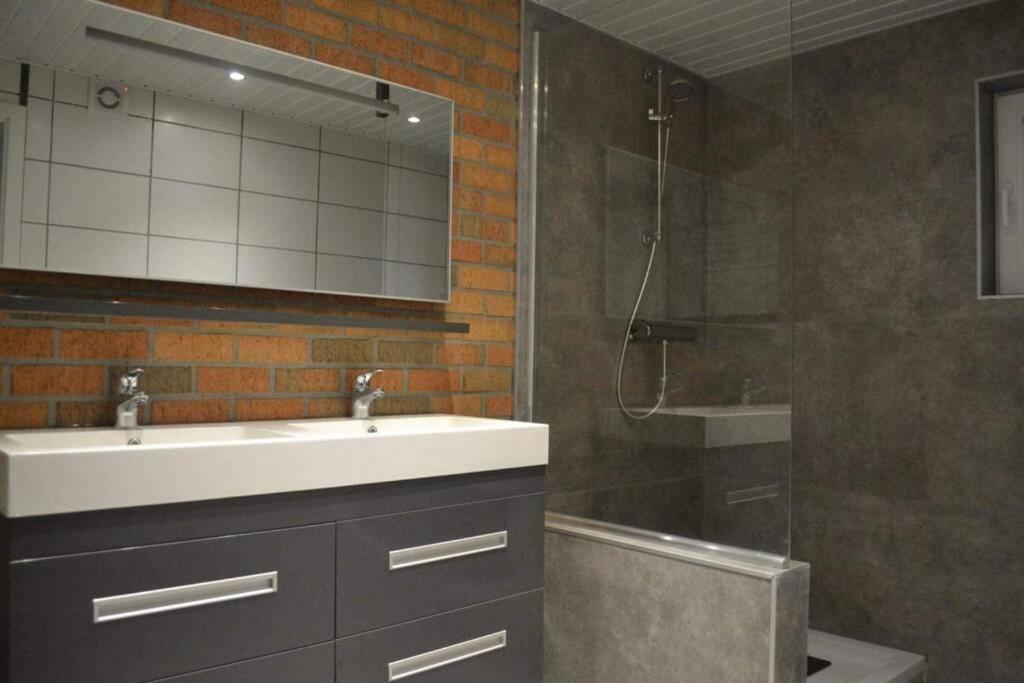 Les Maulau'X Villa Sberchamps Екстериор снимка